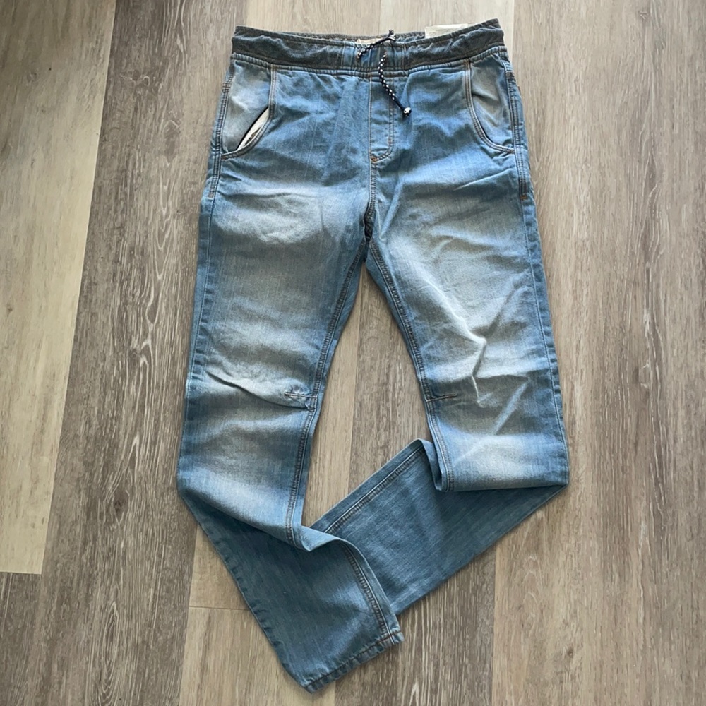 Zara Jeans